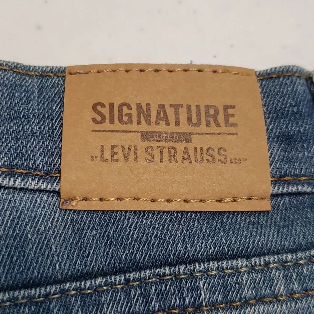 NWT Girls Signature Levi's GOLD Cuffed Bermuda Shorts Sz 6X